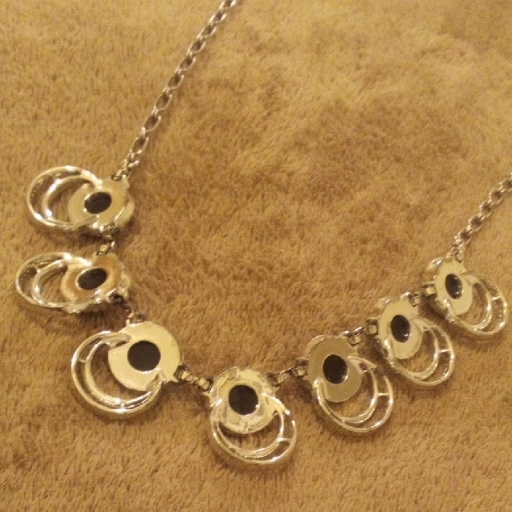 Chic Black and Gold Necklace - Picture 6 of 6